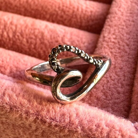 Sterling Silver Heart Ring W/ Diamond Accents Size 6 Elegant Design Stamped 925 - Picture 8 of 9